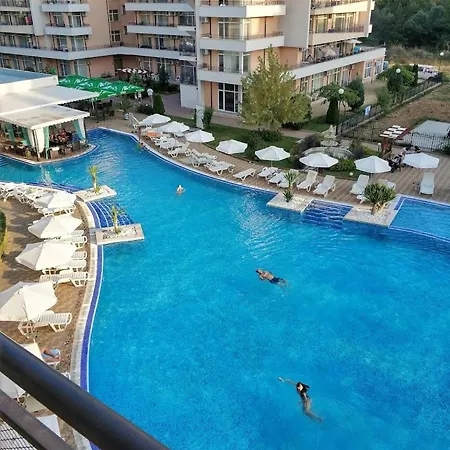 Luxury Penthouse With Outdoor Hot Tub And Panoramic Views Διαμέρισμα *