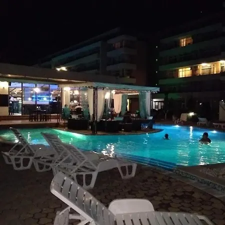 Διαμέρισμα Luxury Penthouse With Outdoor Hot Tub And Panoramic Views Σάνι Μπιτς